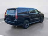 Used 2017 Cadillac Escalade ESV Luxury image 3