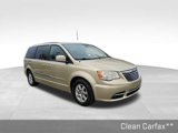 Used 2012 Chrysler Town & Country Touring image 2