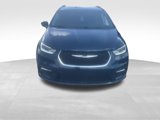 Used 2022 Chrysler Pacifica Touring-L image 3