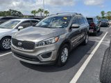 Used 2017 Kia Sorento LX w/ LX Convenience Package image 6