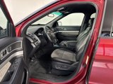 Used 2017 Ford Explorer XLT w/ Equipment Group 202A image 4