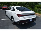 New 2025 Hyundai Elantra SE image 3