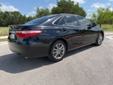 Used 2017 Toyota Camry SE image 4