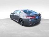 Used 2020 Toyota Camry SE image 2