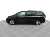 Used 2012 Toyota Sienna LE image 5