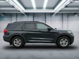 Used 2022 Ford Explorer XLT w/ Equipment Group 202A image 3