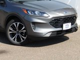 Used 2022 Ford Escape SE w/ SE Sport Appearance Package image 5