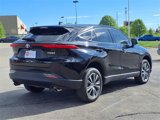 Used 2021 Toyota Venza LE image 3