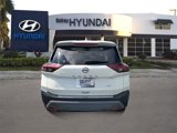 Used 2023 Nissan Rogue SV image 5