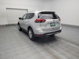 Used 2017 Nissan Rogue SV w/ SV Premium Package image 5
