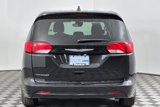 Used 2023 Chrysler Voyager LX image 5