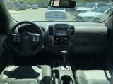 Used 2019 Nissan Frontier SL image 2