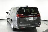 Used 2023 Chrysler Pacifica Touring-L image 5