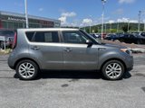 Used 2019 Kia Soul + image 2