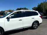 Used 2017 Nissan Pathfinder S image 6