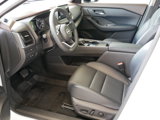Used 2023 Nissan Rogue SV w/ SV Premium B Package image 4