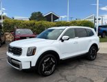 Used 2023 Kia Telluride S image 3