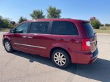Used 2016 Chrysler Town & Country Touring w/ Driver Convenience Group image 3