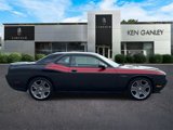 Used 2012 Dodge Challenger R/T image 2