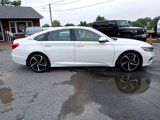 Used 2018 Honda Accord Sport image 4