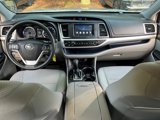 Used 2018 Toyota Highlander LE image 6