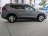 Used 2017 Nissan Rogue S w/ Appearance Package image 4