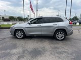 Used 2016 Jeep Cherokee Overland image 6