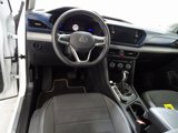 Used 2023 Volkswagen Taos SE w/ Panoramic Sunroof Package image 5