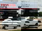 Used 2015 Dodge Challenger SXT image 5