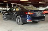 New 2025 Lexus ES 300h w/ Premium Package image 3