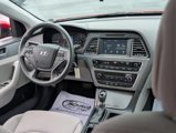Used 2017 Hyundai Sonata SE image 2