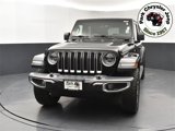 Used 2018 Jeep Wrangler Unlimited Sahara image 2