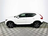 Certified 2025 Volvo XC40 B5 Core image 4