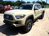 Used 2017 Toyota Tacoma TRD Off-Road image 4