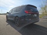 New 2025 Chrysler Pacifica Limited image 3