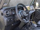 New 2025 Jeep Gladiator Sport image 3