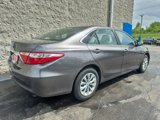 Used 2016 Toyota Camry LE image 4