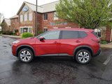 Used 2023 Nissan Rogue SV image 2