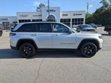 New 2025 Jeep Grand Cherokee Altitude image 3