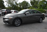 Used 2024 Hyundai Elantra SEL image 2
