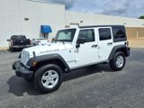 Used 2015 Jeep Wrangler Unlimited Rubicon w/ Connectivity Group image 3