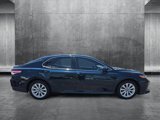 Used 2018 Toyota Camry LE image 3