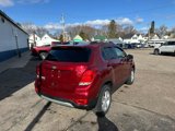 Used 2021 Chevrolet Trax LT w/ LT Convenience Package image 4