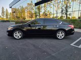 Used 2013 Nissan Altima 2.5 SV image 2