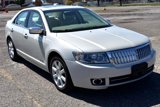 Used 2007 Lincoln MKZ image 3