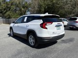 Used 2023 GMC Terrain SLE w/ Driver Convenience Package image 3