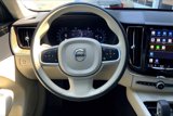 Used 2022 Volvo XC60 B5 Momentum w/ Climate Package image 5