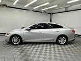 Used 2017 Chevrolet Malibu LT image 2