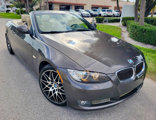 Used 2010 BMW 335i Convertible w/ Premium Pkg image 3