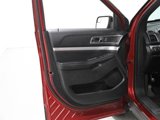 Used 2016 Ford Explorer XLT w/ Equipment Group 202A image 5